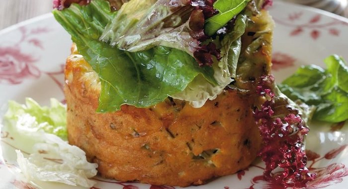 Несладкая запеканка с сыром и травами