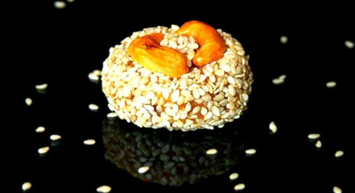 Пирожное кунжутное