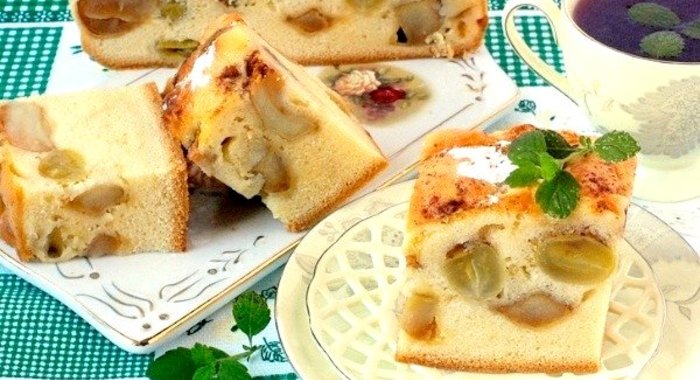 «Накрахмаленный» яблочно-виноградный пирог