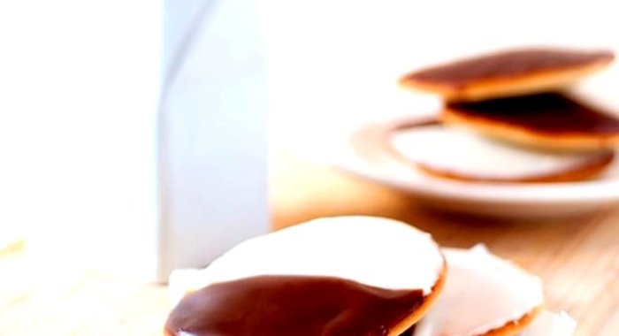 Печенье в шоколадно-медовой глазури