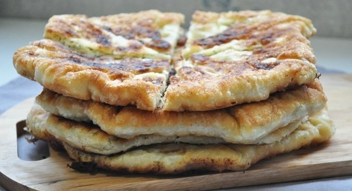 Лепешки с творогом и укропом