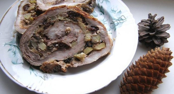 Свиной рулет из свинины в духовке