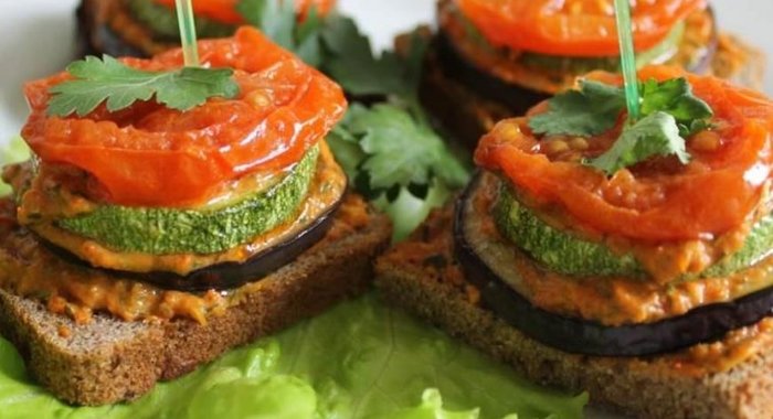 Бутерброды с овощами для завтрака
