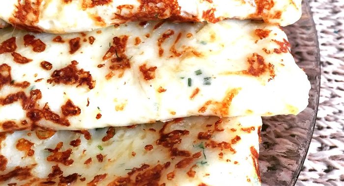 Сырные блины с укропом