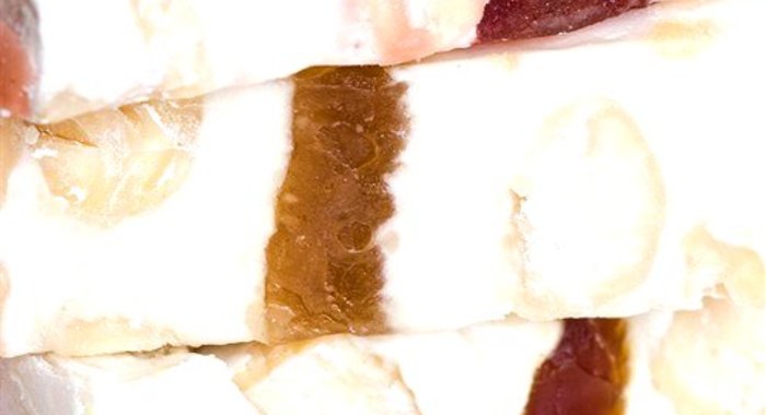 Нуга с миндалем и вишней