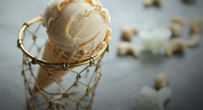 Домашнее ореховое мороженое с кешью