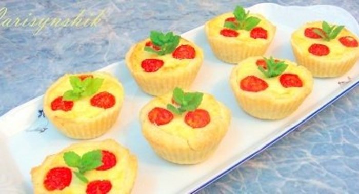 Кексы закусочные со сметанной начинкой