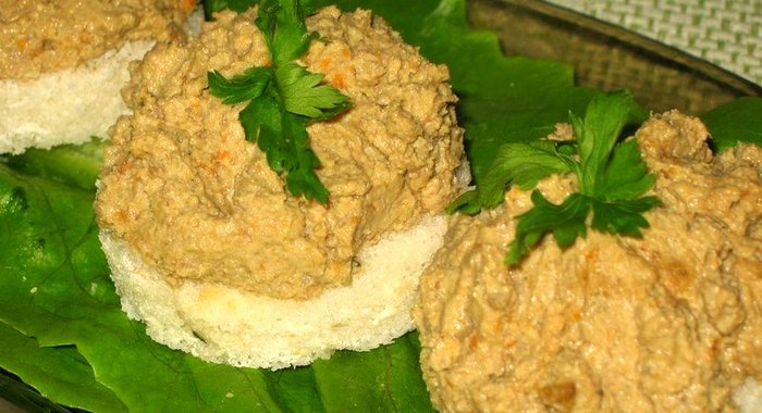 Паштет из печени с морковью и луком