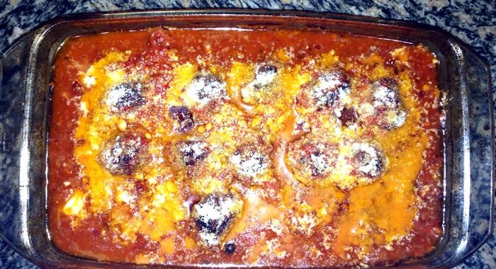 Тефтели из говядины в томатном соусе с сыром