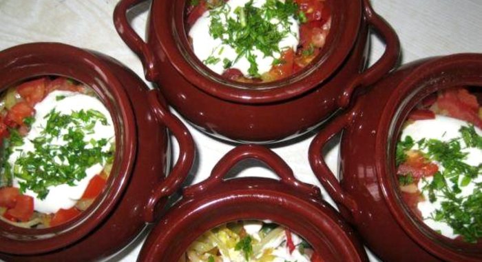 Рагу с мясом и стручковой фасолью в горшочке