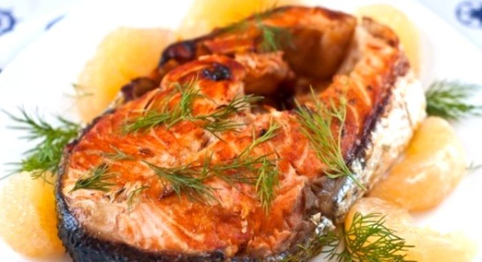 Стейк из лосося в мультиварке