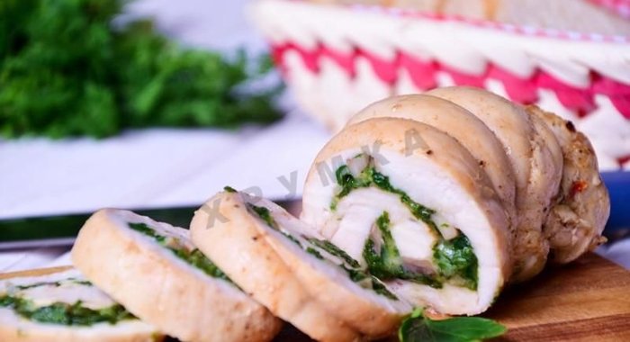 Куриный рулет со шпинатом