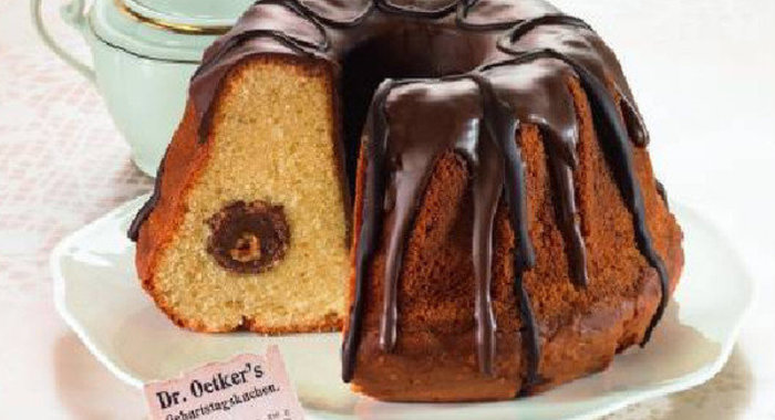 Праздничный кекс от dr.oetker