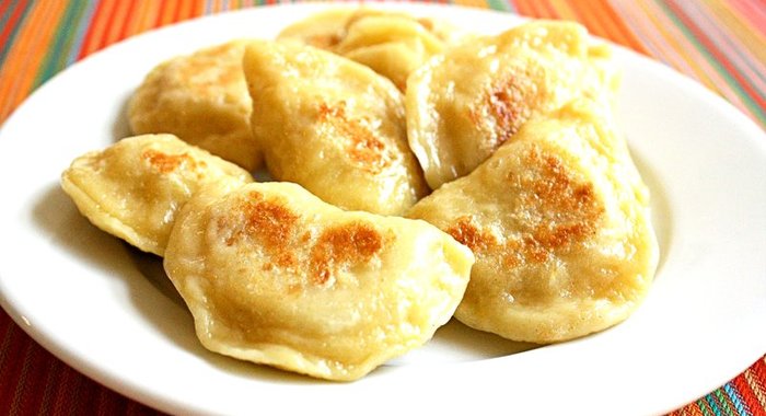 Вареники с помидорами