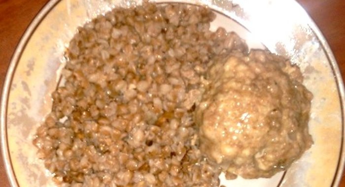 Гречка с котлетами в мультиварке