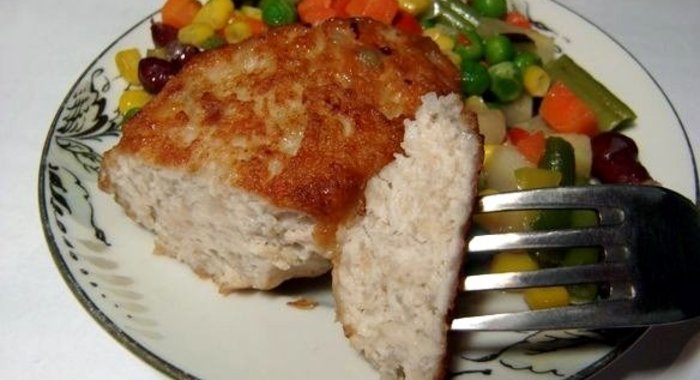 Сочные котлеты из индейки