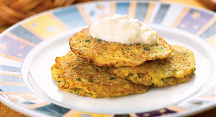 Грибные оладьи с лимонным соусом