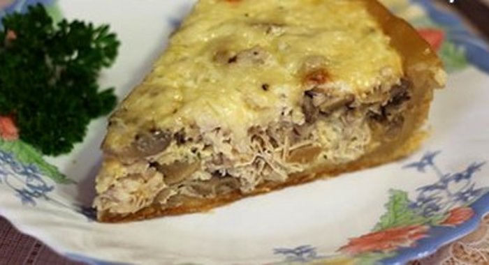 Лоранский пирог с курицей и грибами в мультиварке