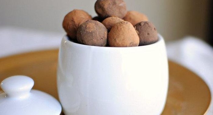 Шоколадные трюфели с корицей и кофе