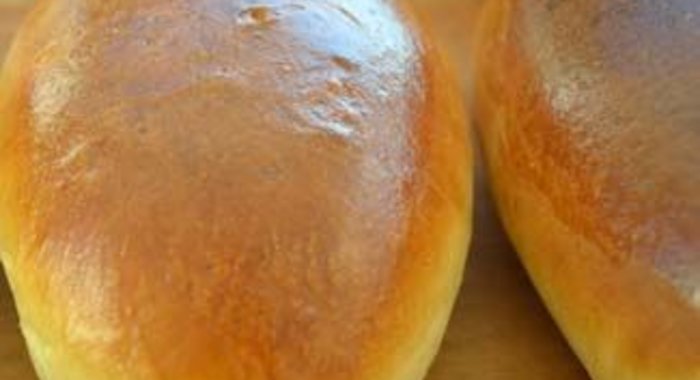 Пирожки с красной и черной смородиной