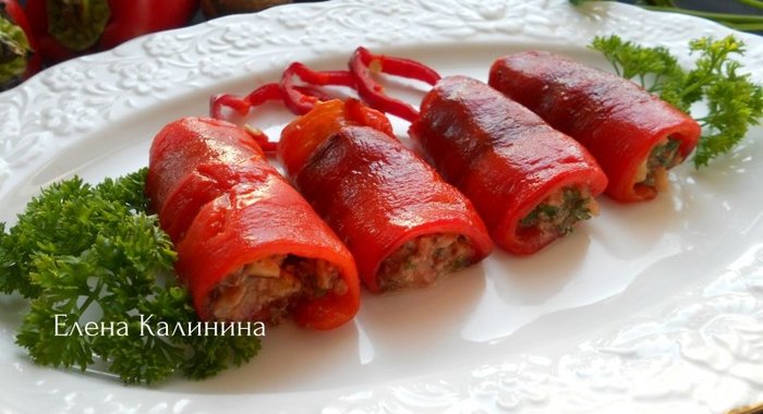 Рулетики из перца, фаршированные орехами