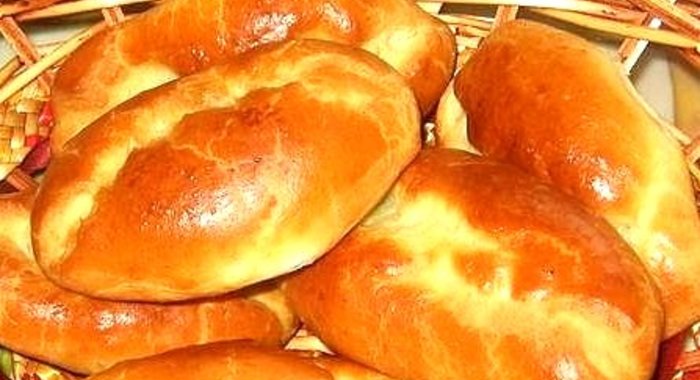 Печеные пирожки с яблоками