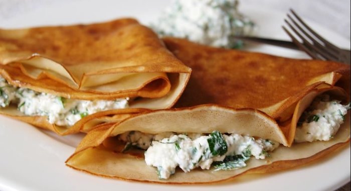Блинчики с творогом и зеленью