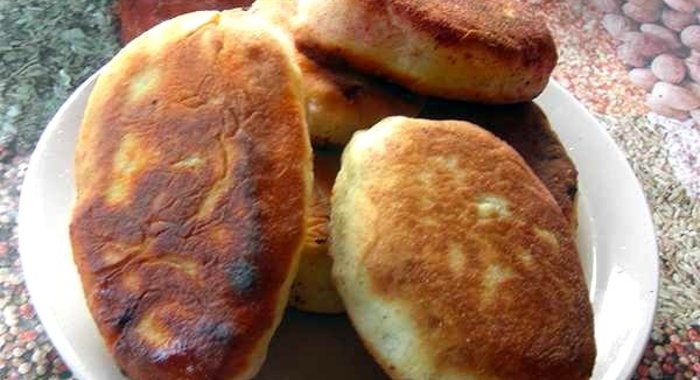 Пирожки с вишней