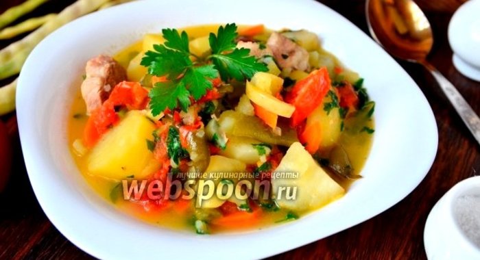 Рагу с мясом, картофелем, фасолью и помидорами