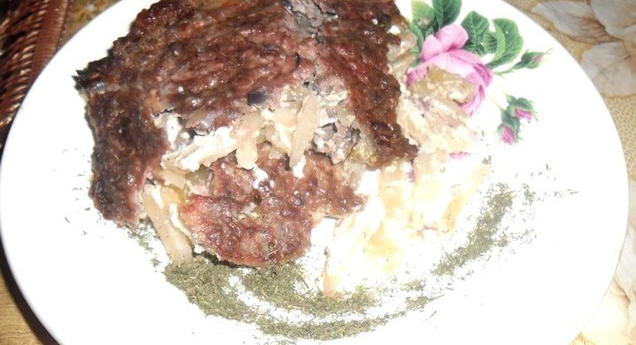 Картофельная запеканка с фаршем и луком