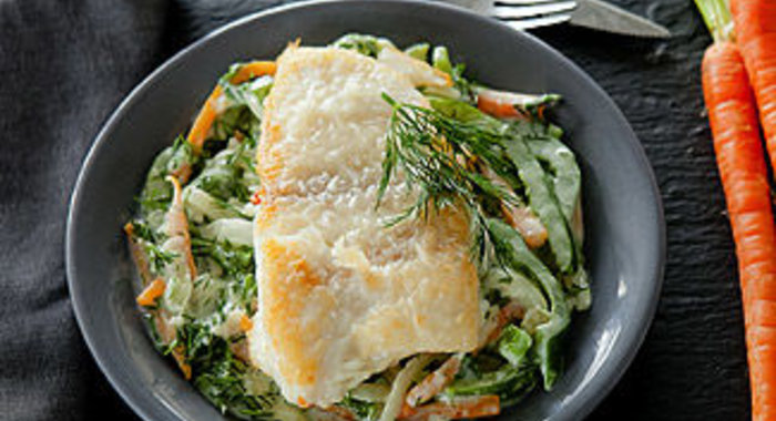 Треска с укропным рагу в мультиварке