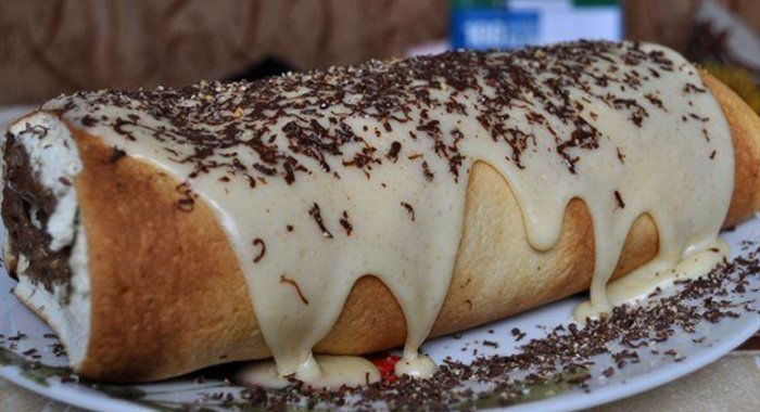 Рулет с банановой начинкой