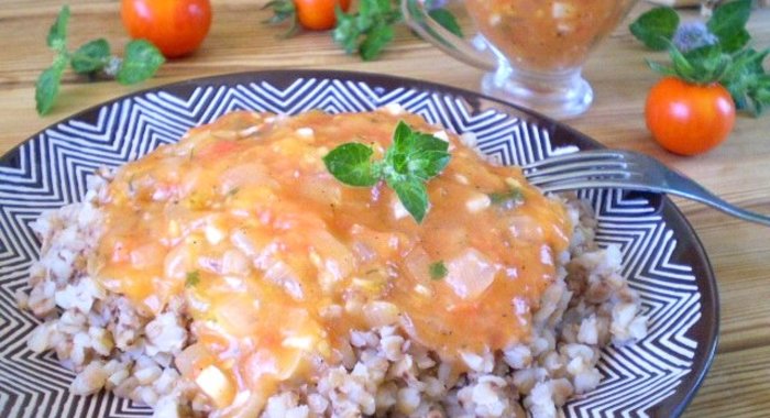 Гречка под соусом