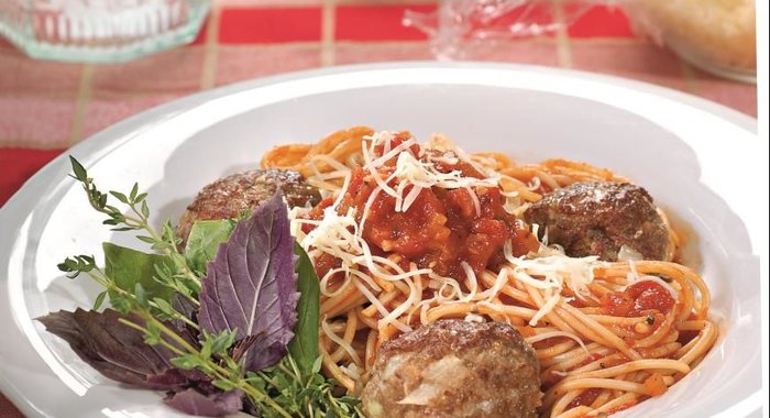 Спагетти с тефтелями