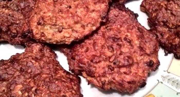 Овсяное печенье с финиками и семечками