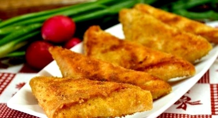 Треугольники из лаваша с сыром