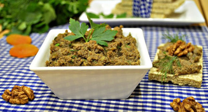 Паштет из чечевицы с курагой