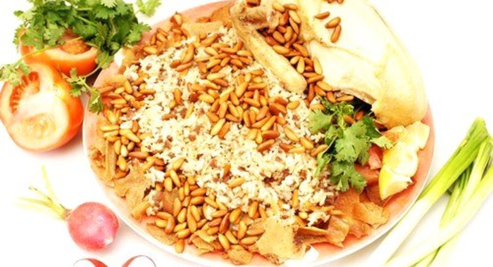 Плов со специями и орехами