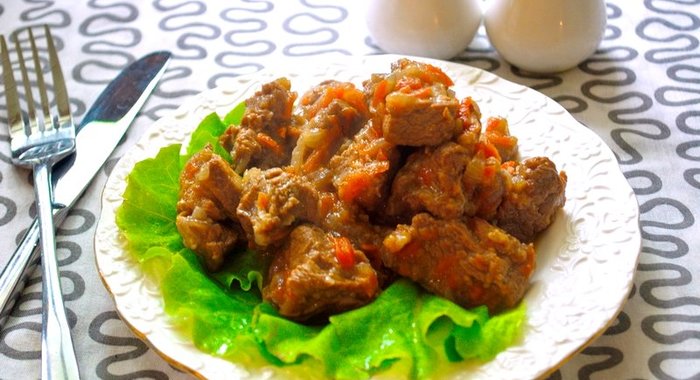 Мясное рагу с баклажанами