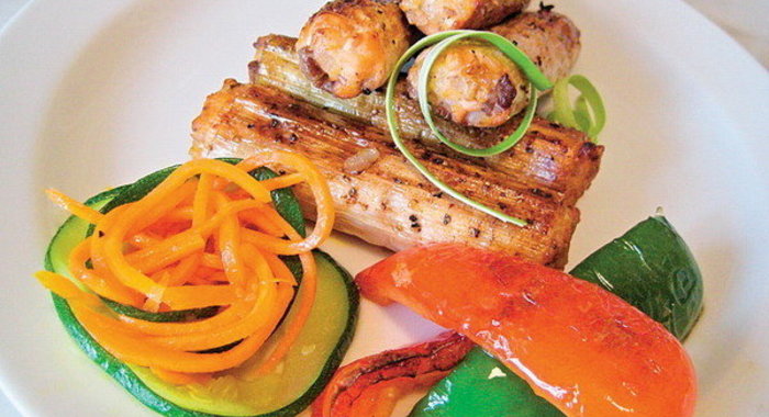 Рулетики из порея с семгой