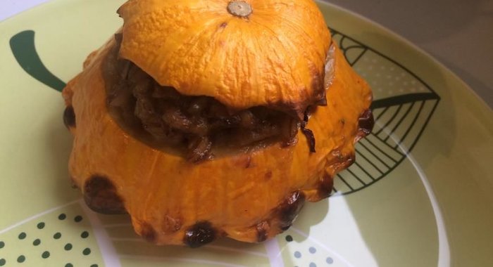 Патиссоны фаршированные ризотто из перловки с белыми грибами