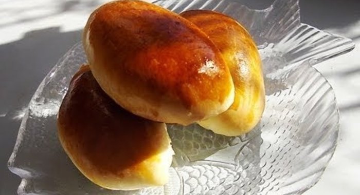 Пирожки с изюмом