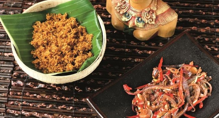 Самбал мата, соус из шалота и лимонного сорго