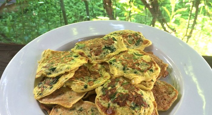Кабачковые оладьи со шпинатом