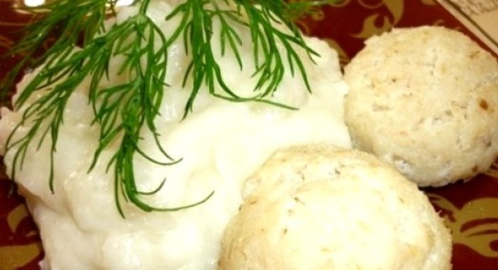 Рыбные котлеты в мультиварке Редмонд