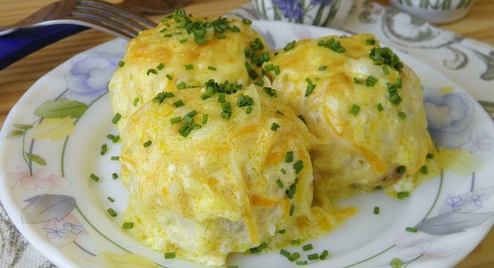 Тефтели под сметанным соусом