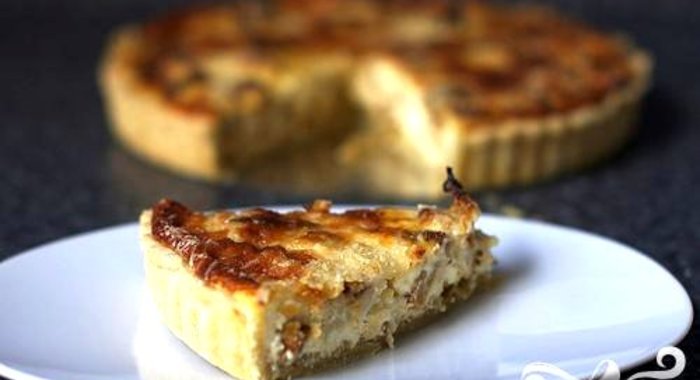 Пирог с луком и цветной капустой