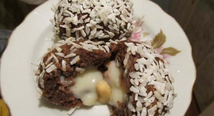 Шарики с кешью и заварным кремом Гигантелло