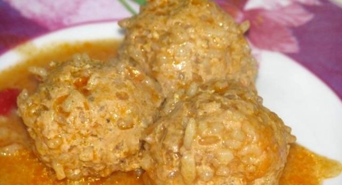 Тефтели с рисом в мультиварке