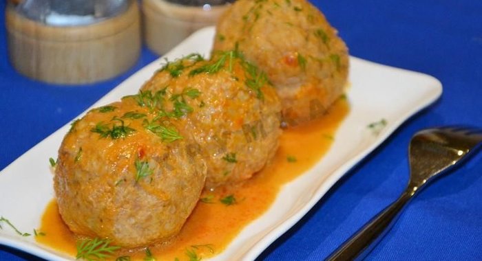 Мясные тефтели с капустой
